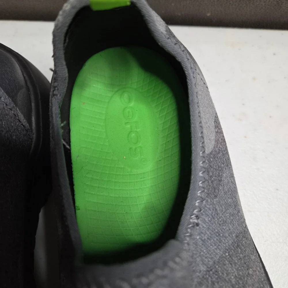 OOFOS Women's or Youth Gray Camouflage Eezee Slip On Shoes Size 6/37